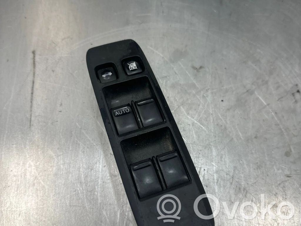 Nissan Primera Electric window control switch 