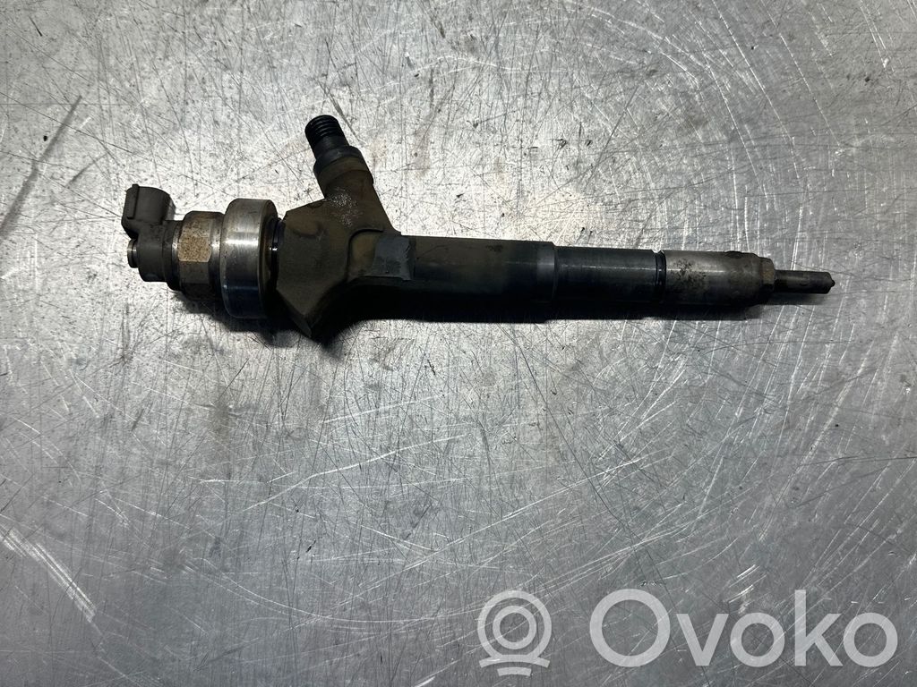 Opel Astra H Polttoainesuutin 