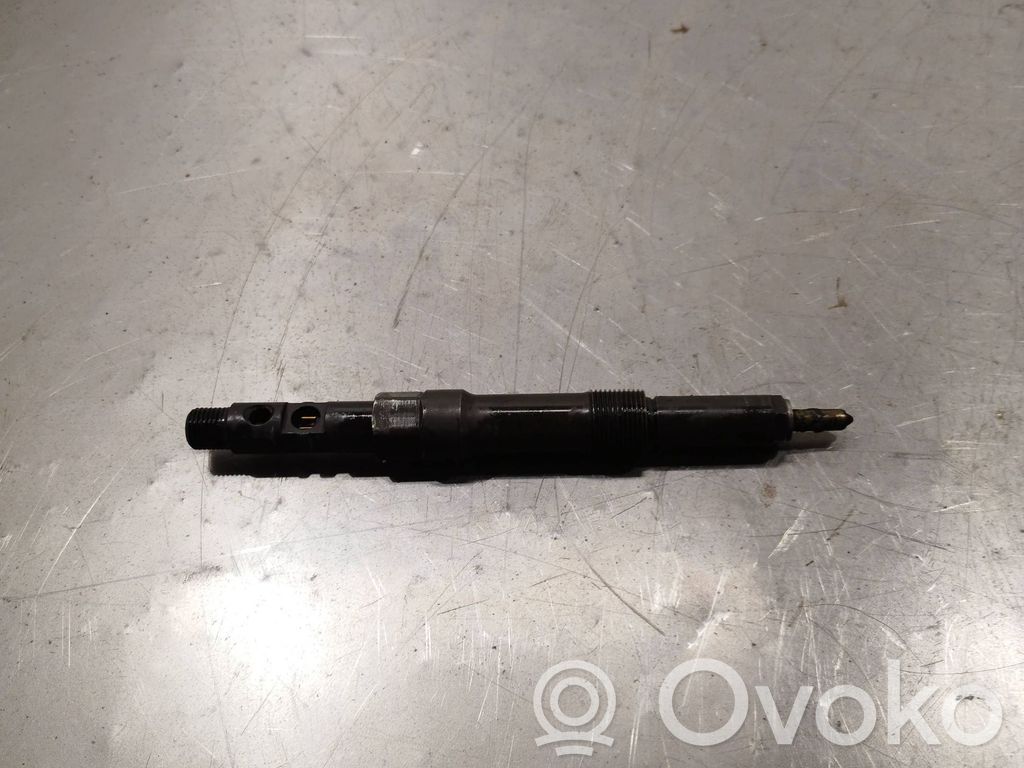 Ford Mondeo Mk III Fuel injector 