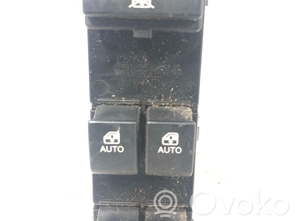 KIA Ceed Interruptor del elevalunas eléctrico 