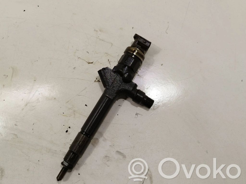 Mazda 5 Inyector de combustible 
