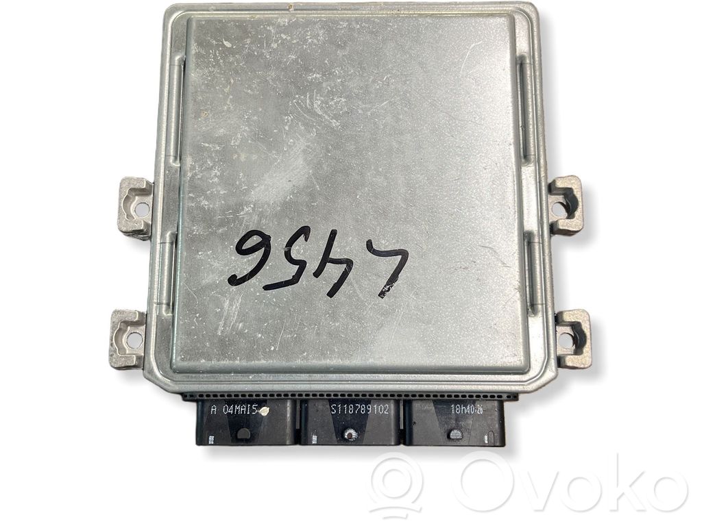 Land Rover Discovery 3 - LR3 Engine control unit/module 