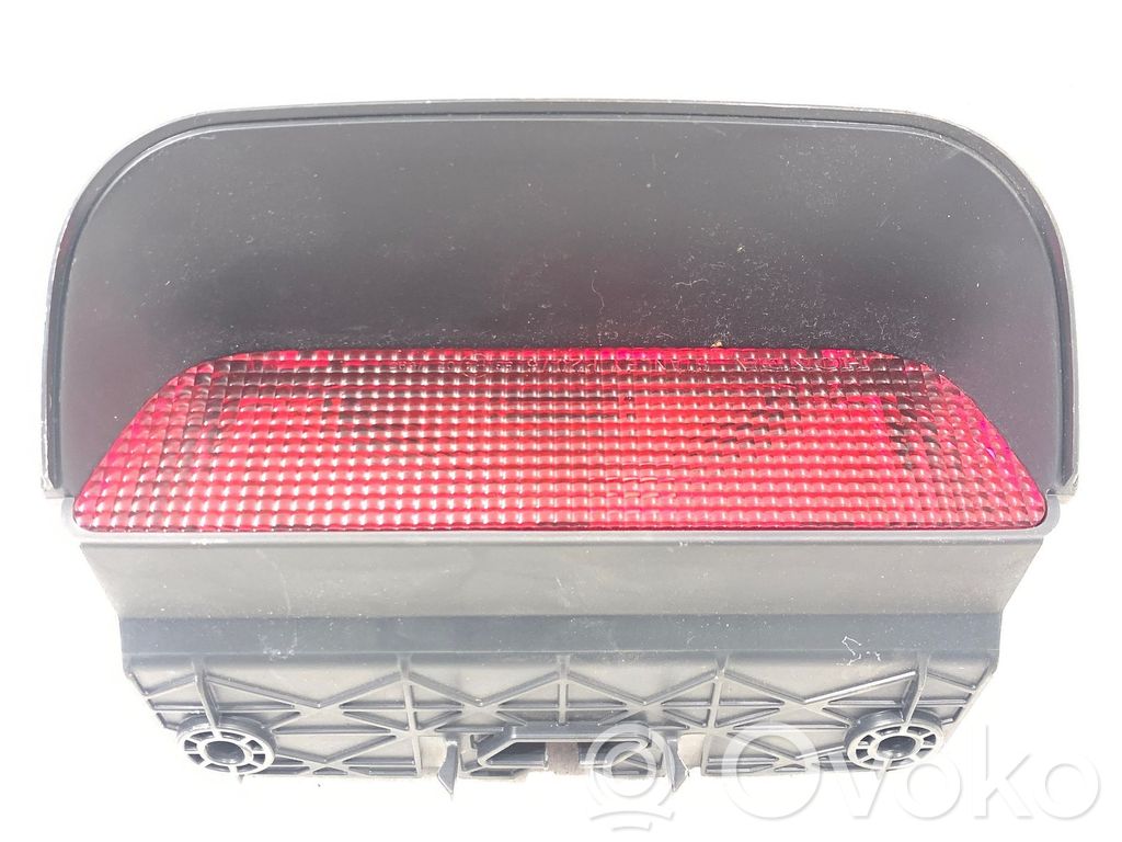 Honda CR-V Third/center stoplight 