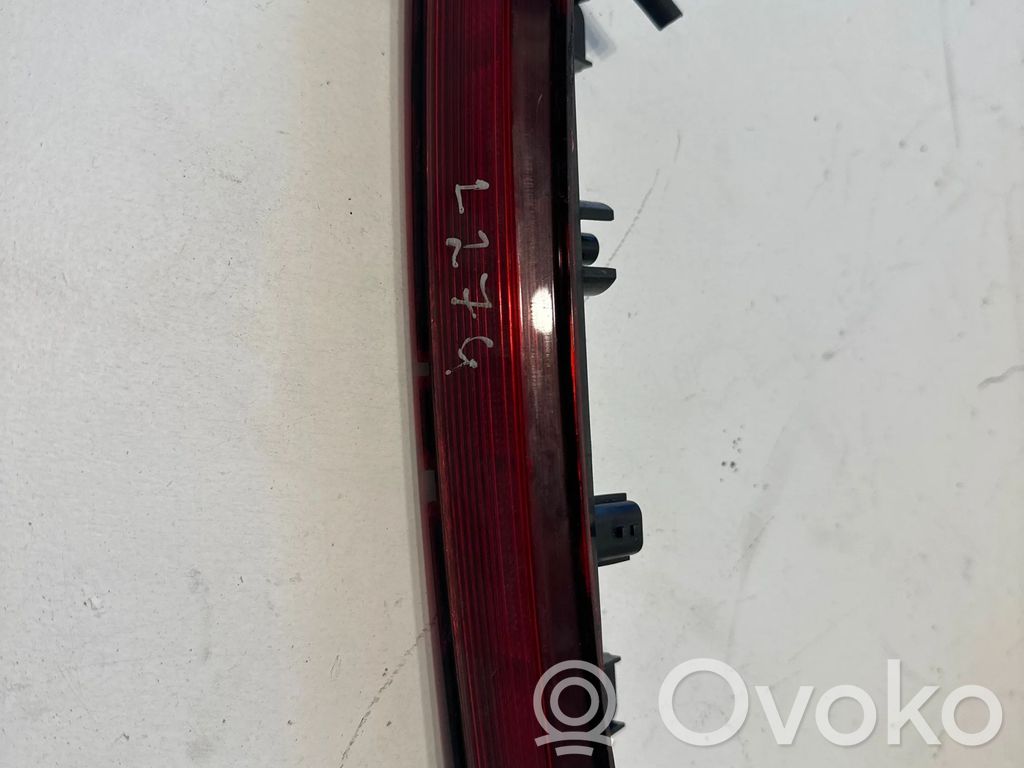 Renault Clio IV Third/center stoplight 