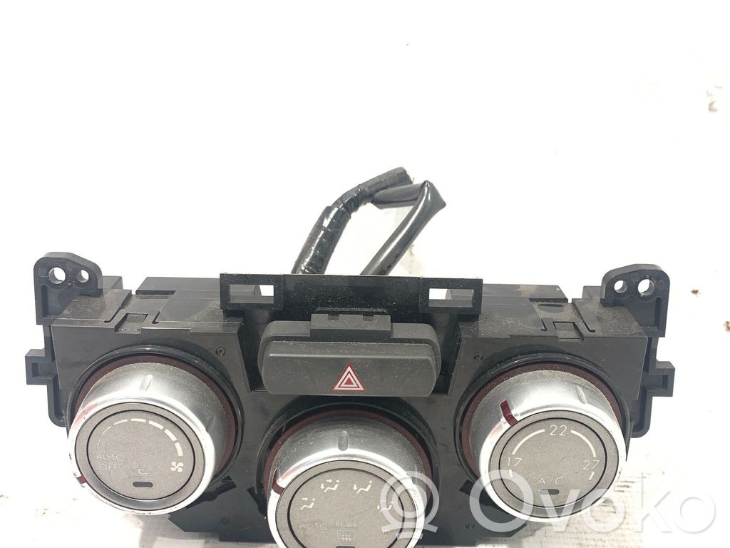 Subaru Impreza III Climate control unit 