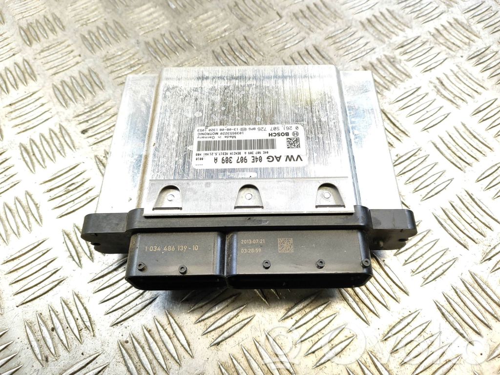 Volkswagen Golf VII Engine control unit/module 