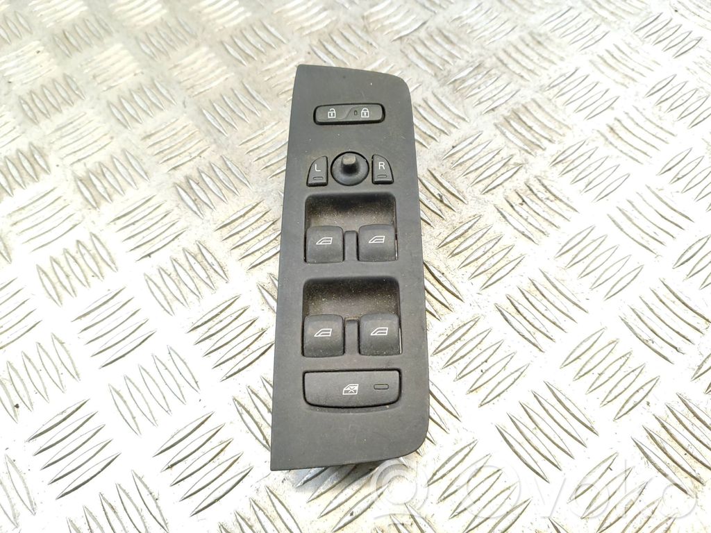 Volvo V40 Electric window control switch 