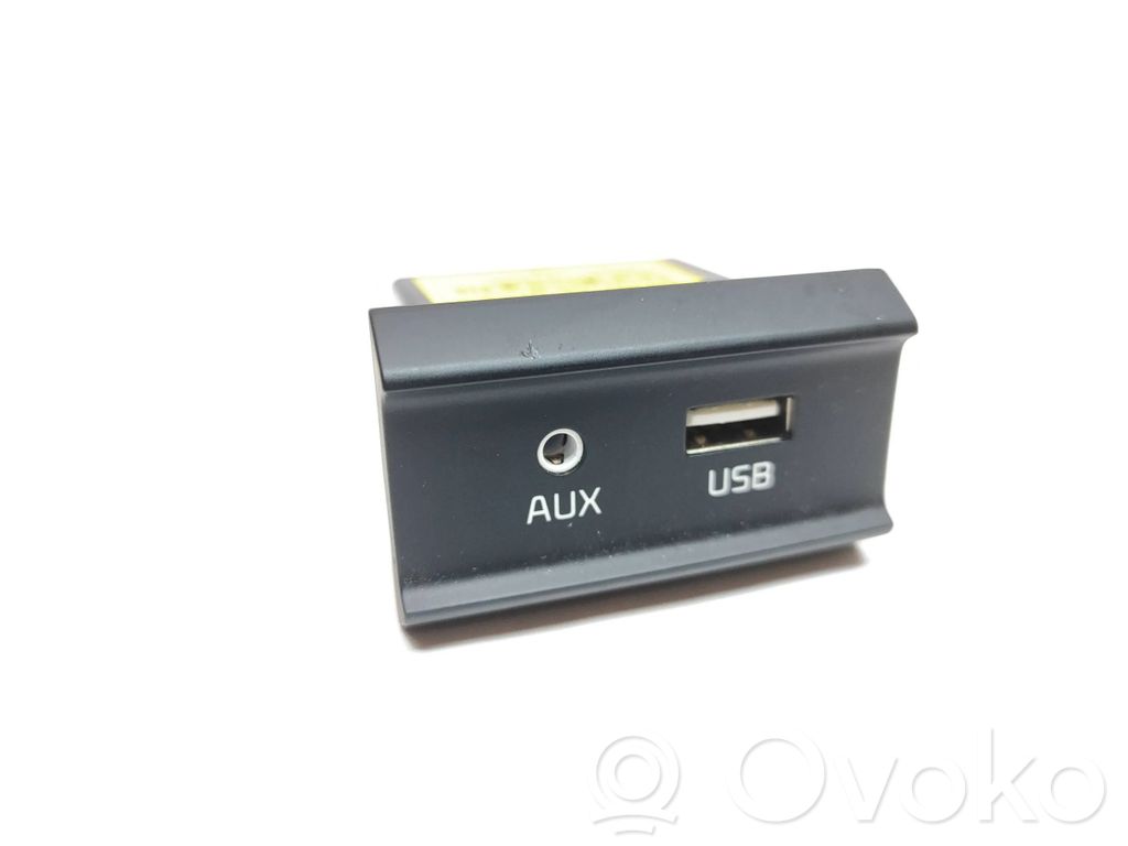 KIA Stonic Connecteur/prise USB 