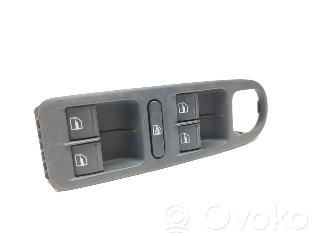 Volkswagen Golf VI Electric window control switch 