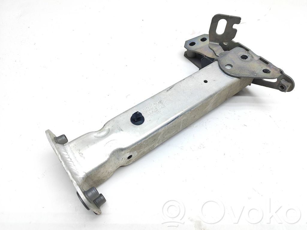 Audi A8 S8 D4 4H Front bumper mounting bracket 