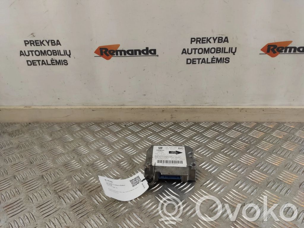 Opel Astra G Airbag control unit/module 