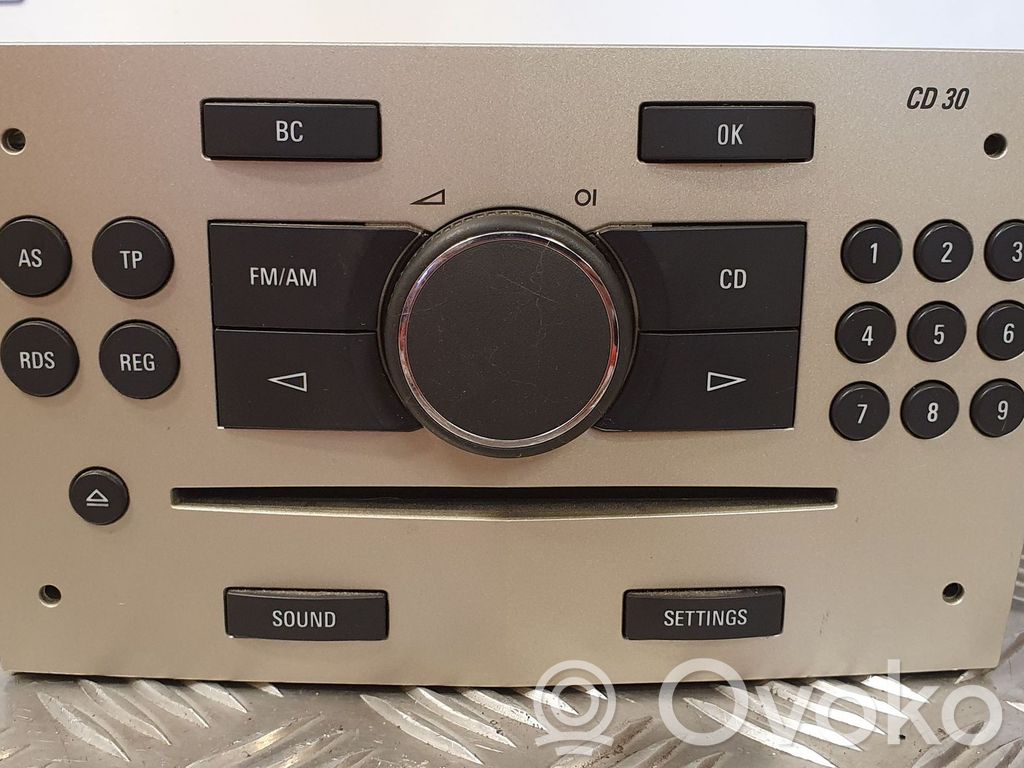Opel Astra H Radio/CD/DVD/GPS head unit 