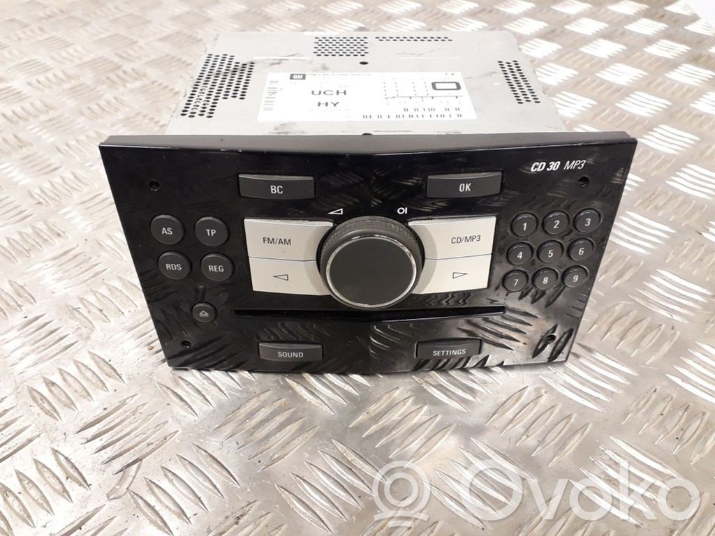 Opel Astra H Radio/CD/DVD/GPS head unit 