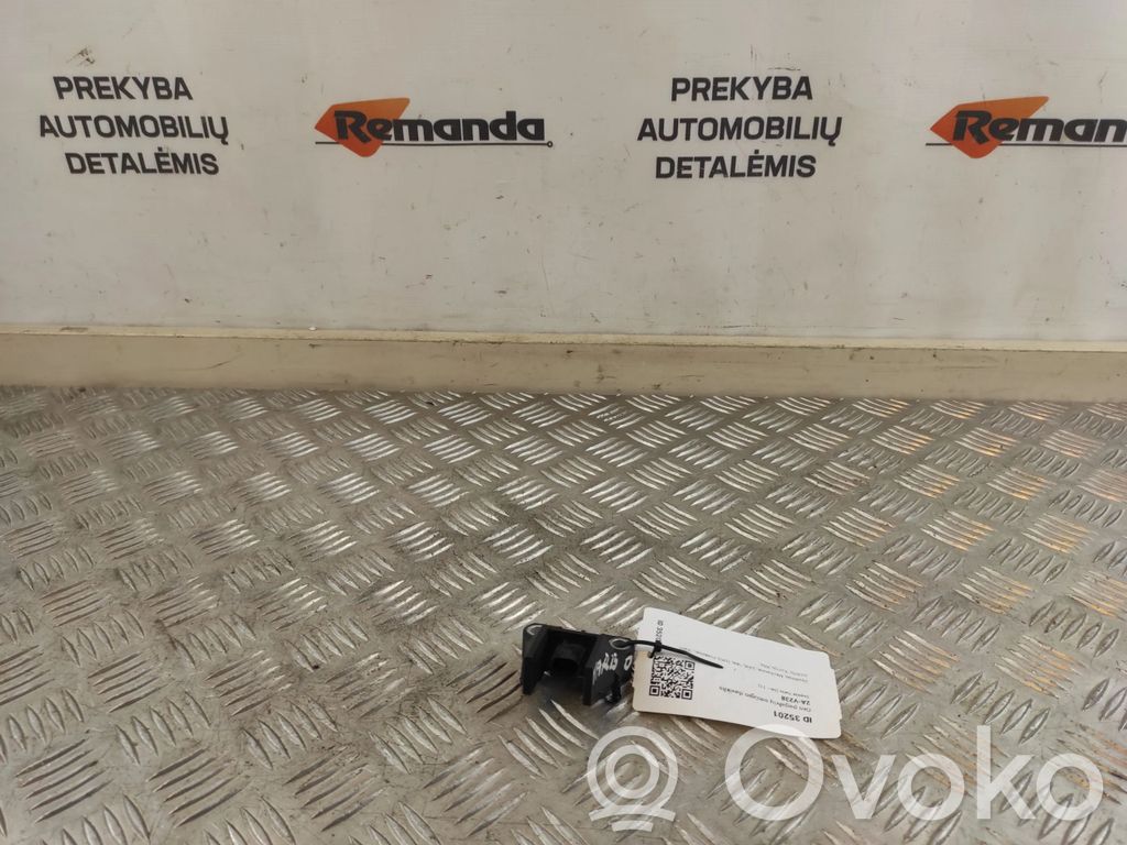 Toyota Yaris Airbagsensor Crashsensor Drucksensor 