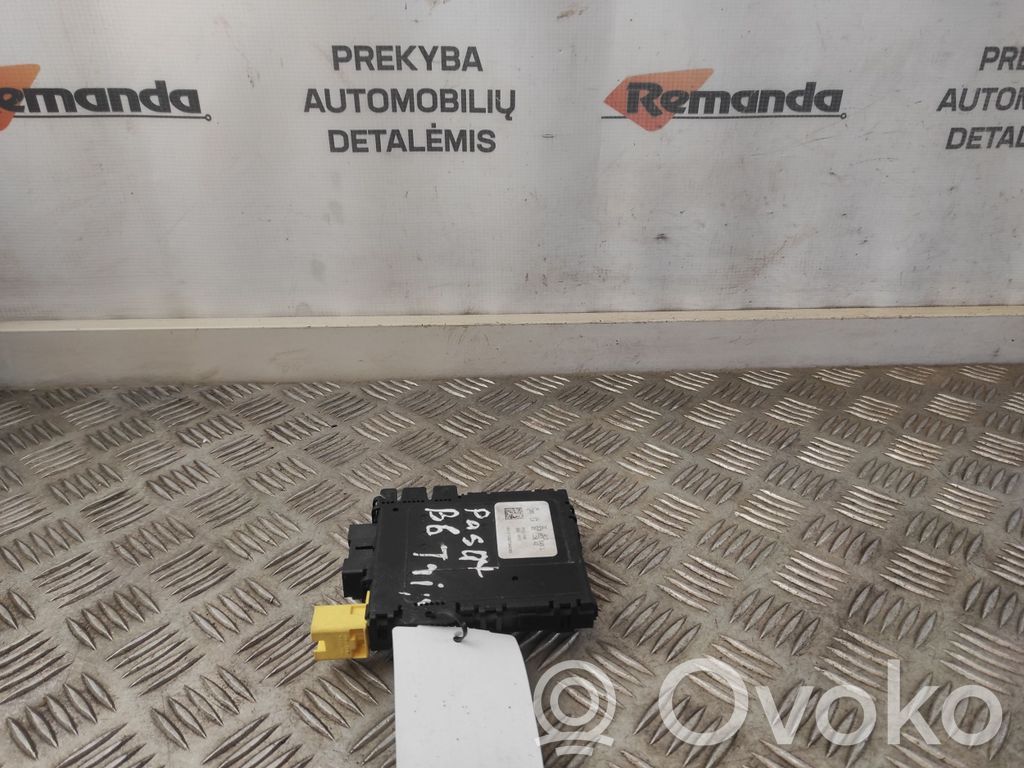 Volkswagen PASSAT B6 Sensor de ángulo de dirección 