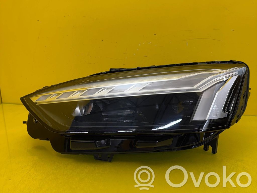 Audi A5 Headlight/headlamp 