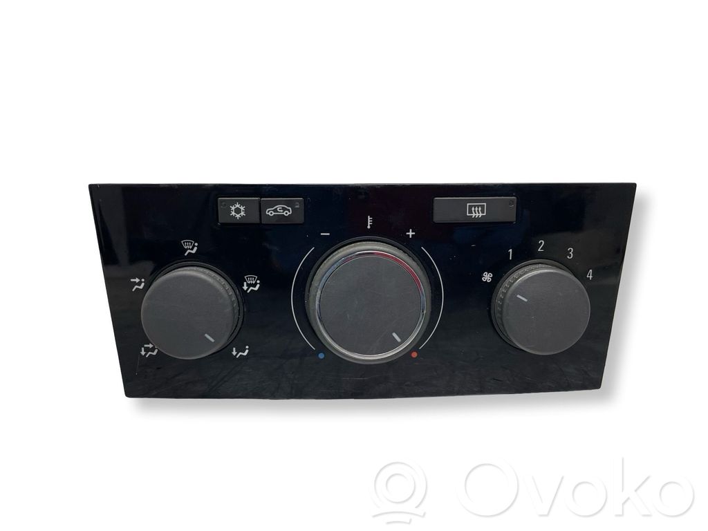 Opel Zafira B Climate control unit 