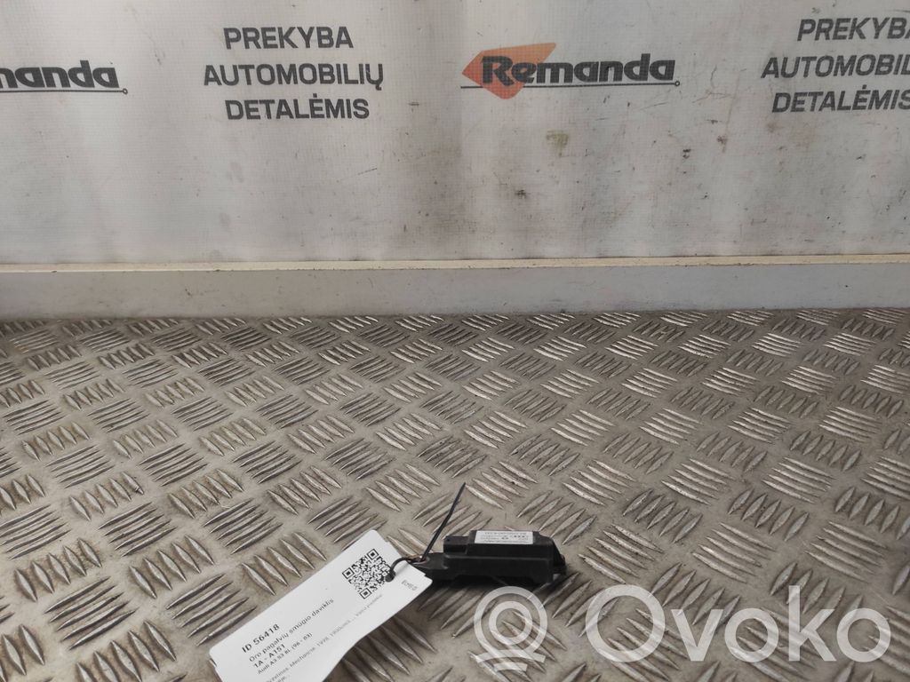 Audi A3 S3 8L Airbagsensor Crashsensor Drucksensor 