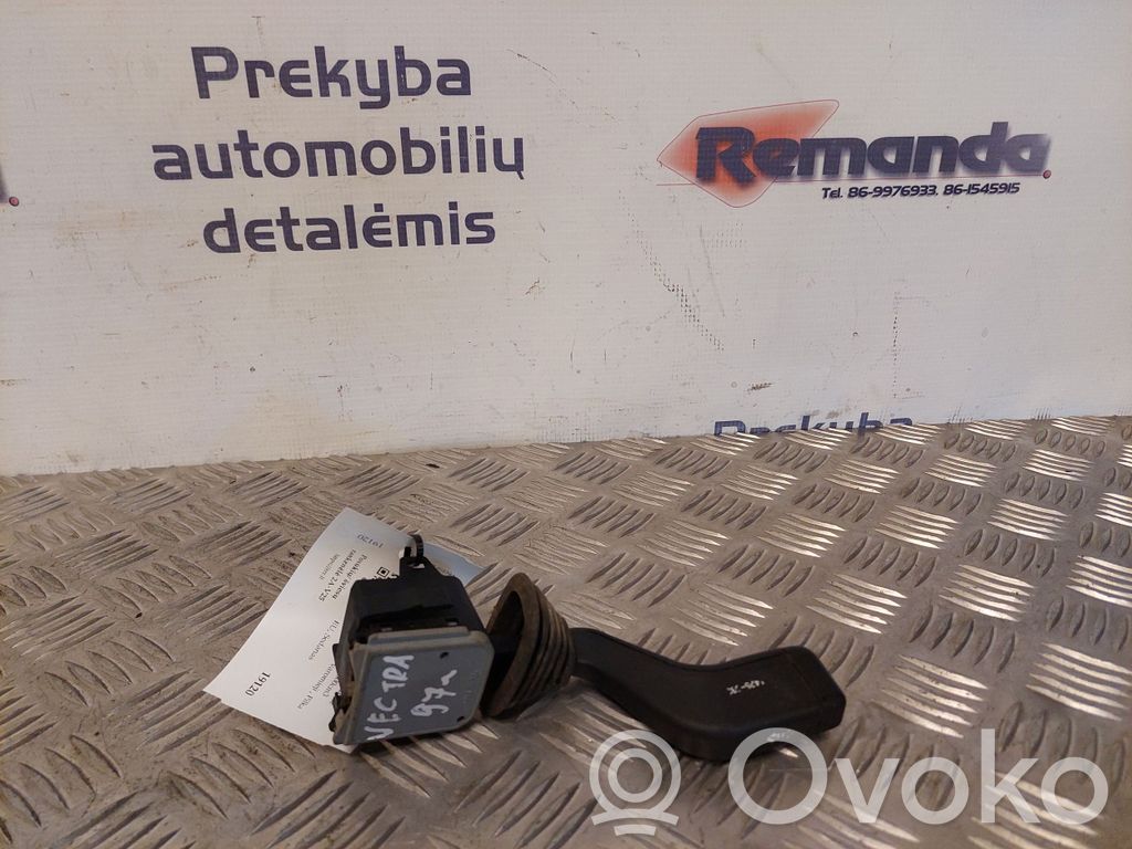 Opel Vectra B Pagrieziena signālu / lukturu sviria 