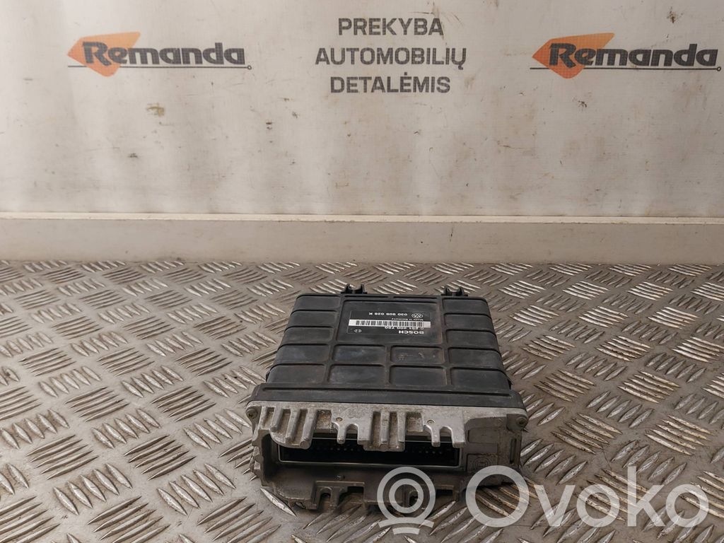 Volkswagen Golf III Engine control unit/module 