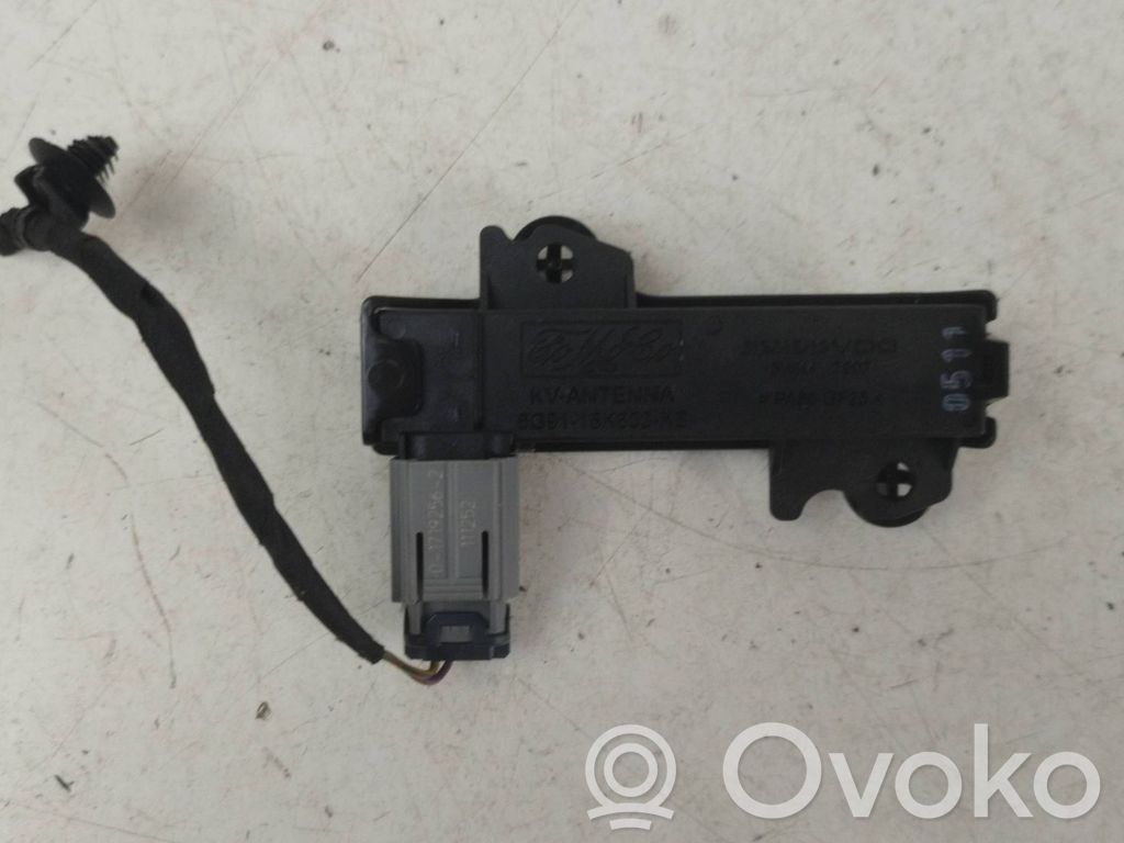 Volvo S60 Aerial antenna amplifier 