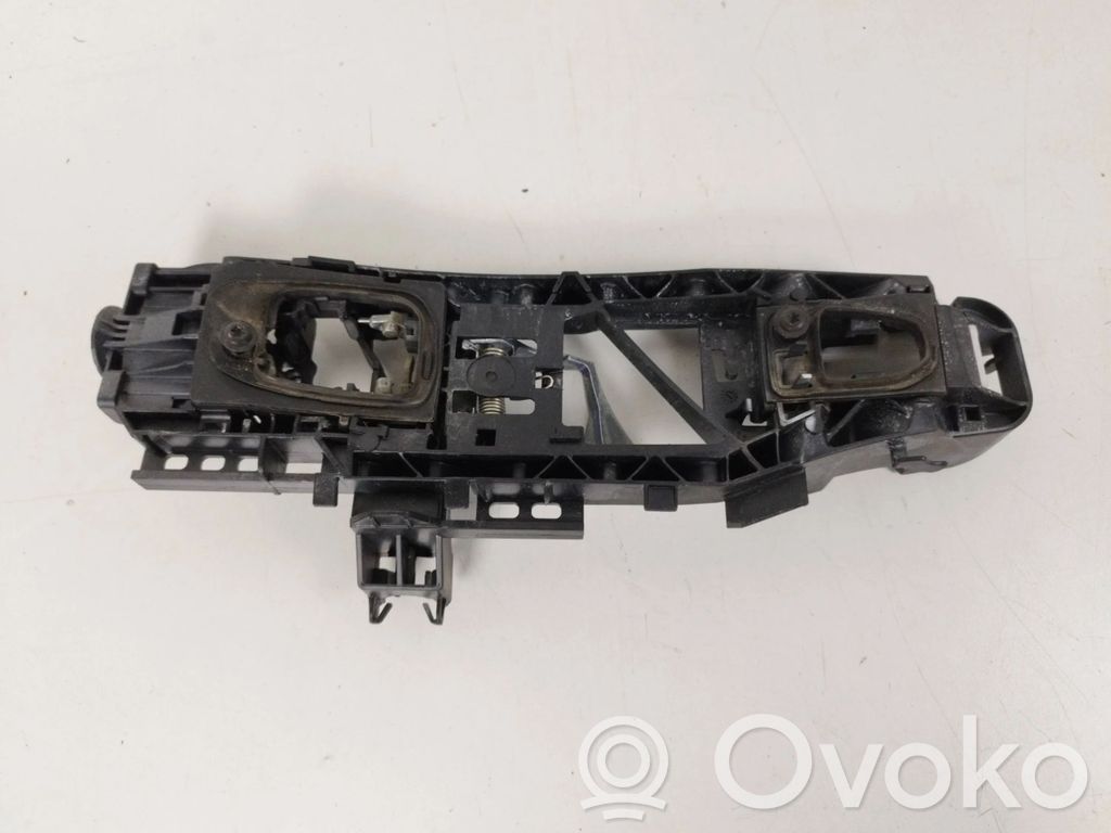 Mercedes-Benz C W205 Manecilla/asa externa de la puerta trasera 