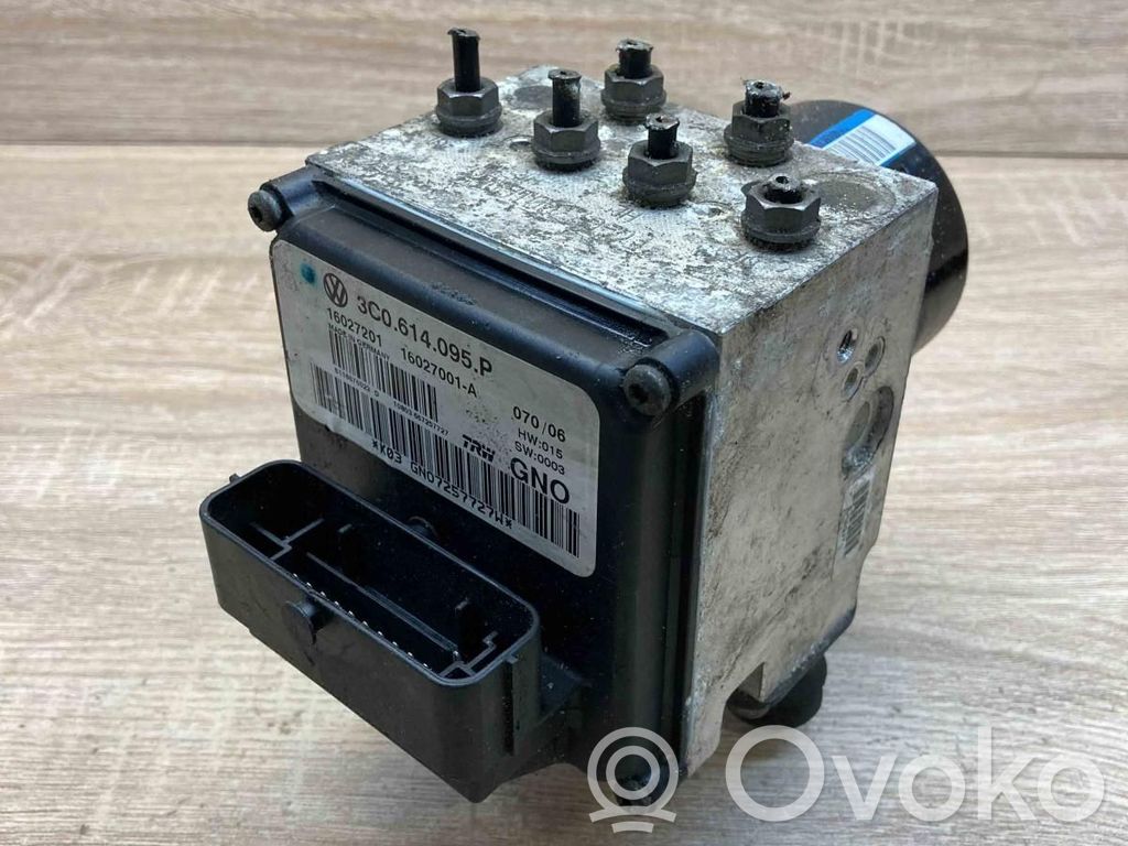 Volkswagen PASSAT B6 ABS bloks 