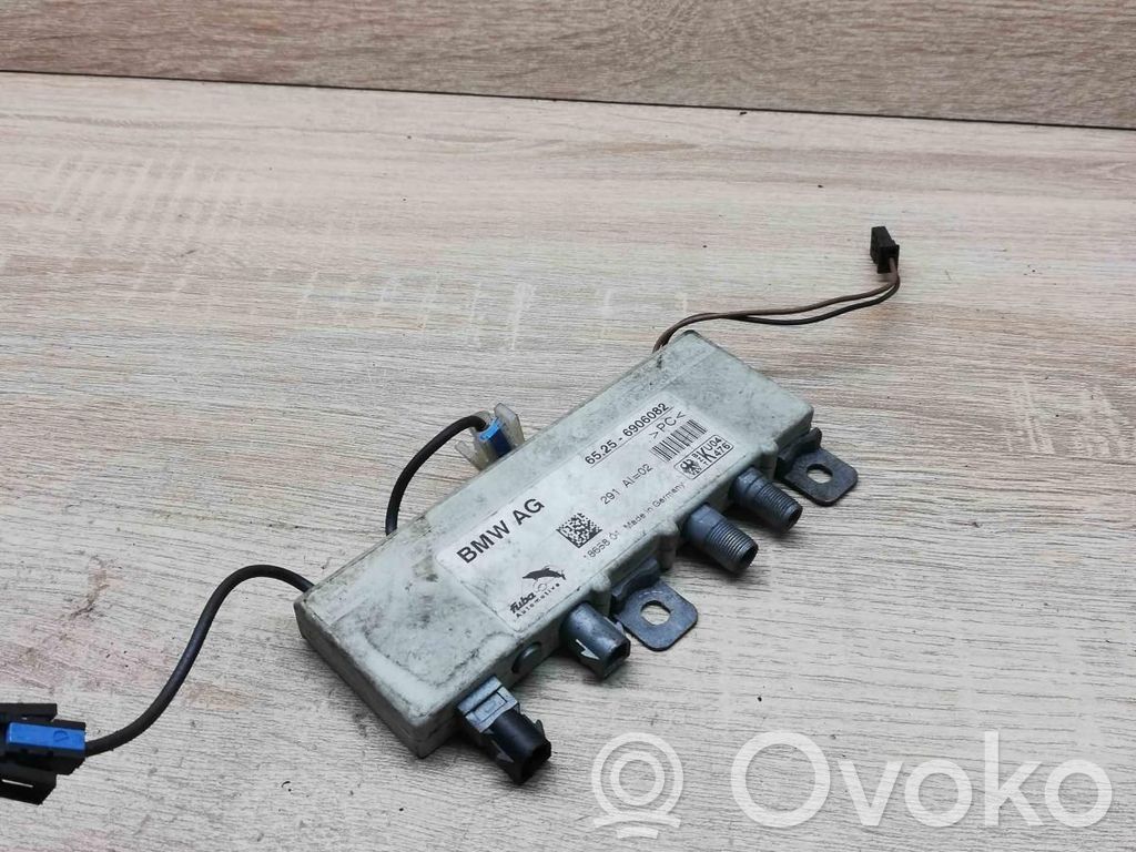 BMW 5 E39 Antenos stiprintuvas 