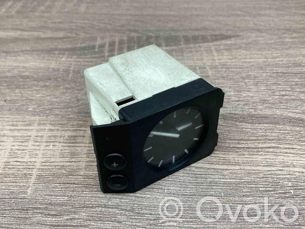 BMW 3 E36 Clock 
