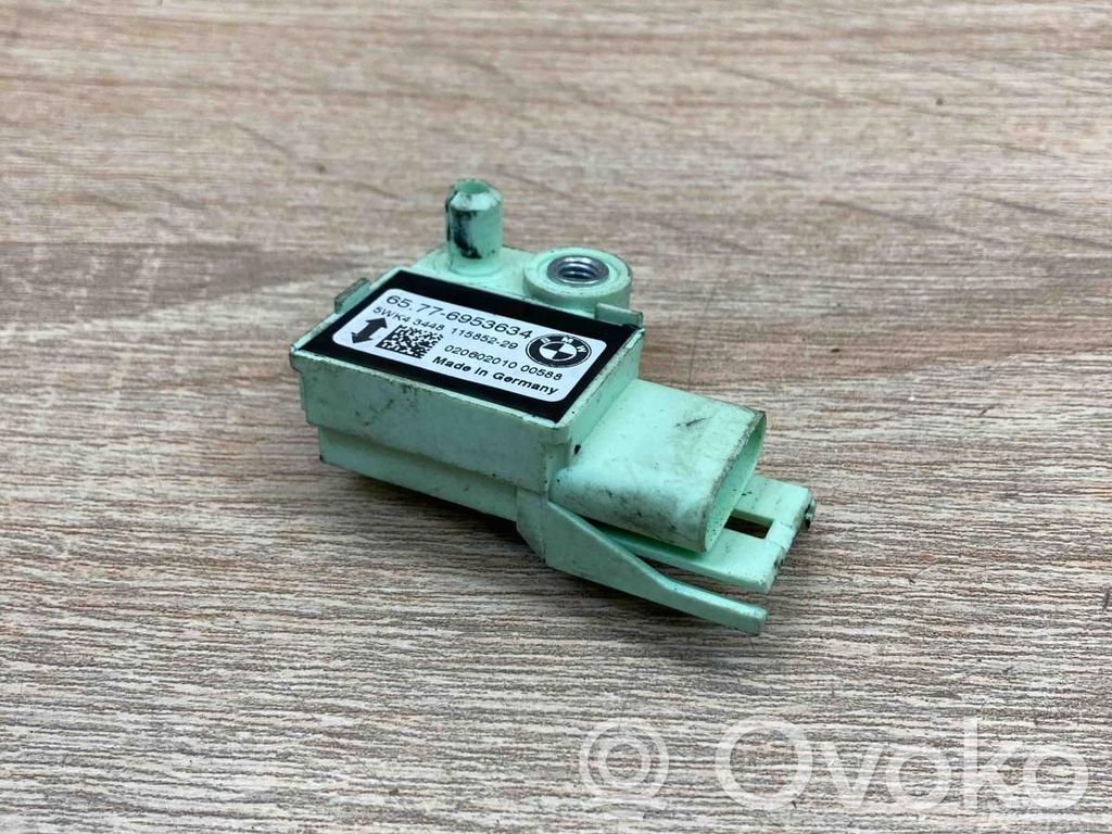 BMW 5 E60 E61 Airbag deployment crash/impact sensor 