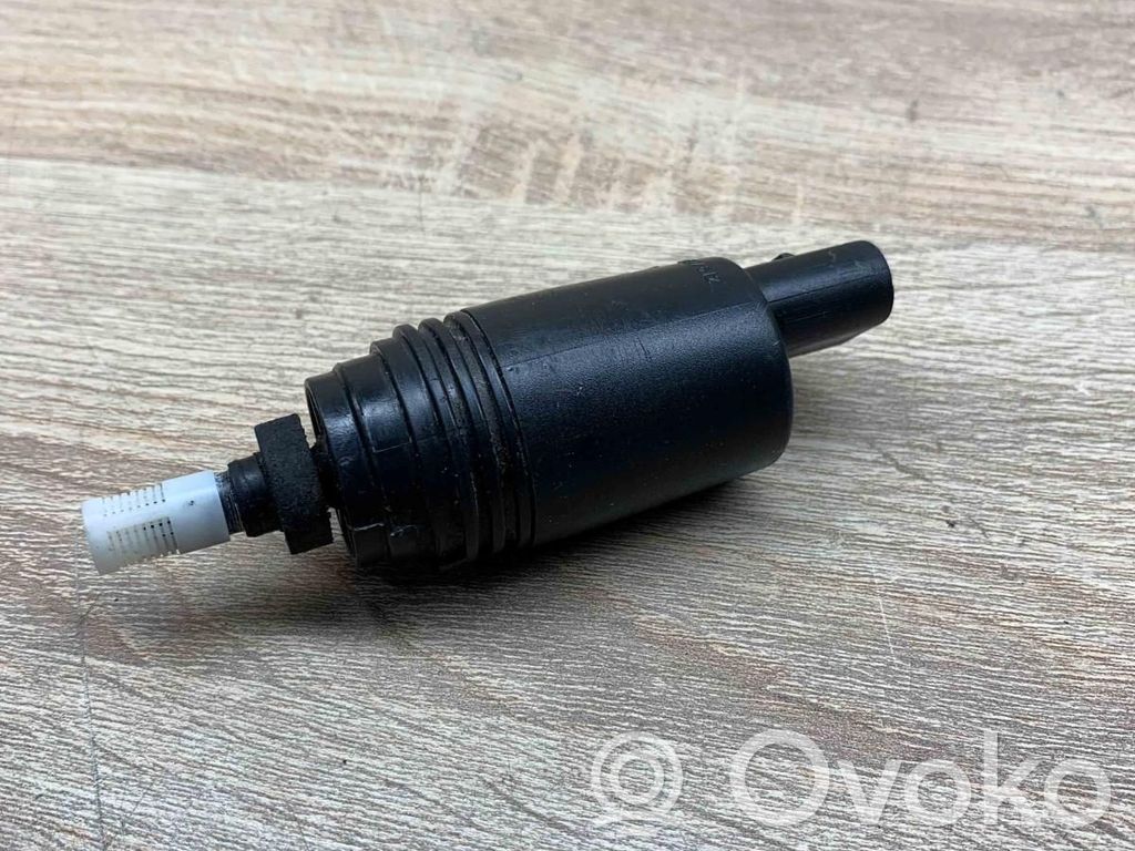 Headlight washer pump   8377612