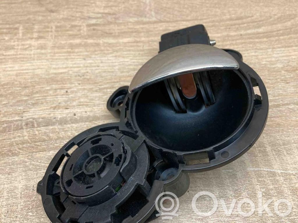 Mini One - Cooper R50 - 53 Front door interior handle trim 