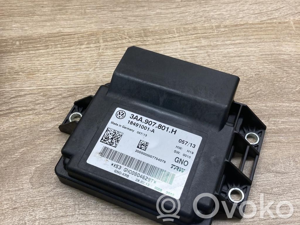 Volkswagen PASSAT CC Hand brake control module 
