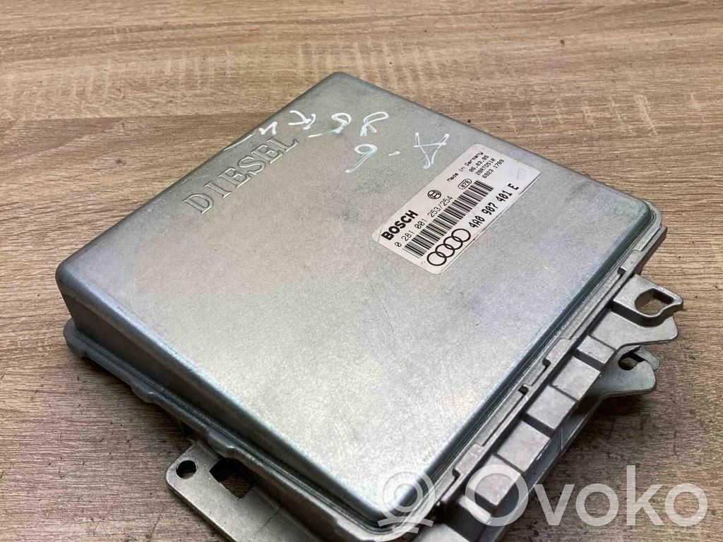 Audi A6 S6 C4 4A Engine control unit/module ECU 
