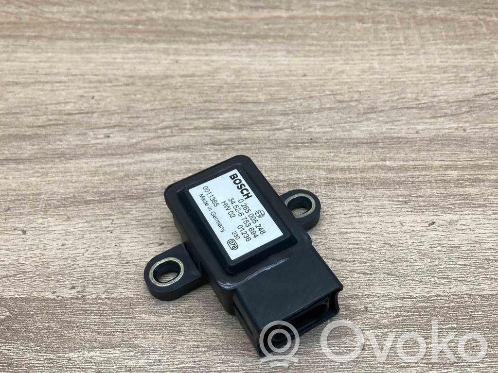 BMW 5 E39 ESP acceleration yaw rate sensor 