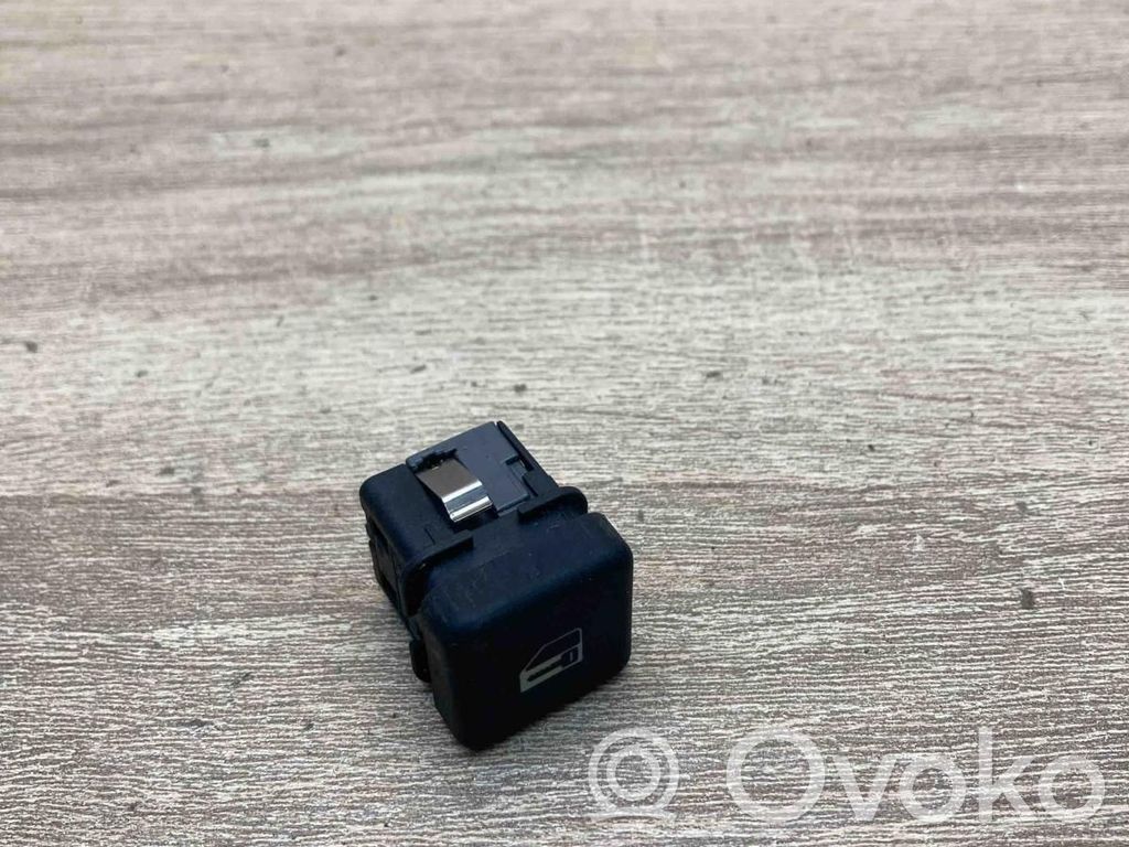 BMW 5 E39 Central locking switch button 