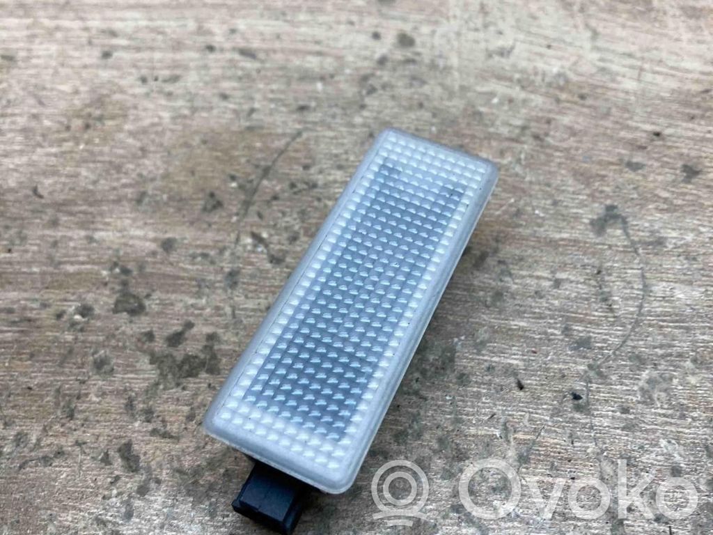 BMW 5 F10 F11 Kita salono detalė 