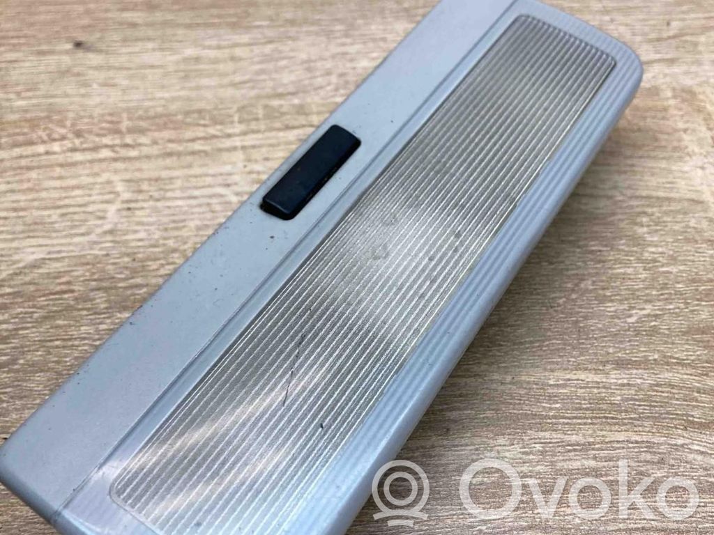 BMW 5 E39 Takaistuimen valo 
