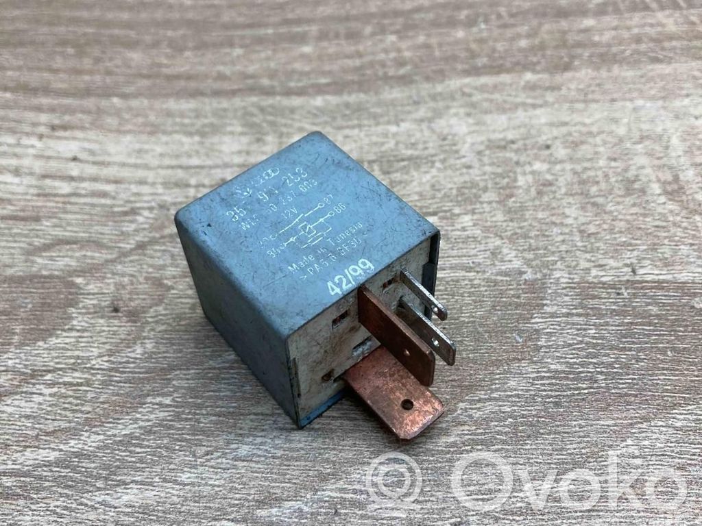 Volkswagen PASSAT B3 Muu rele 