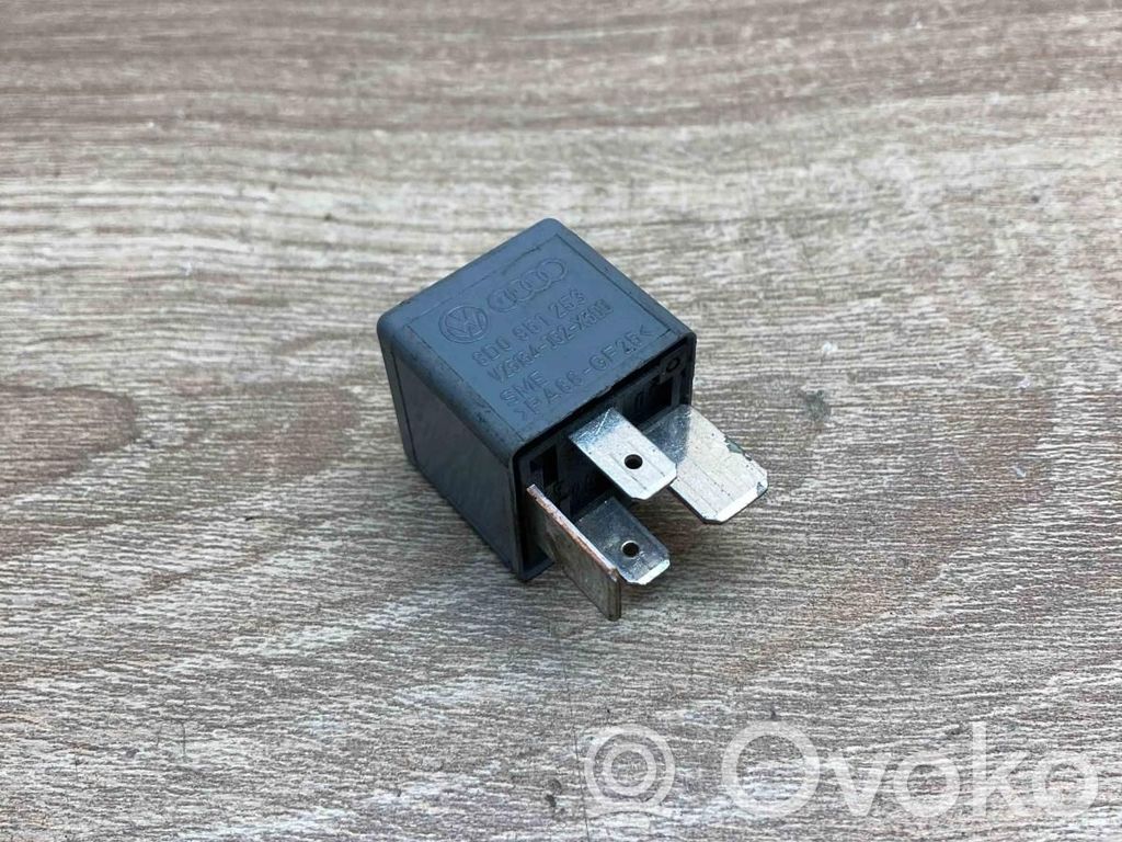 Audi A6 S6 C5 4B Other relay 