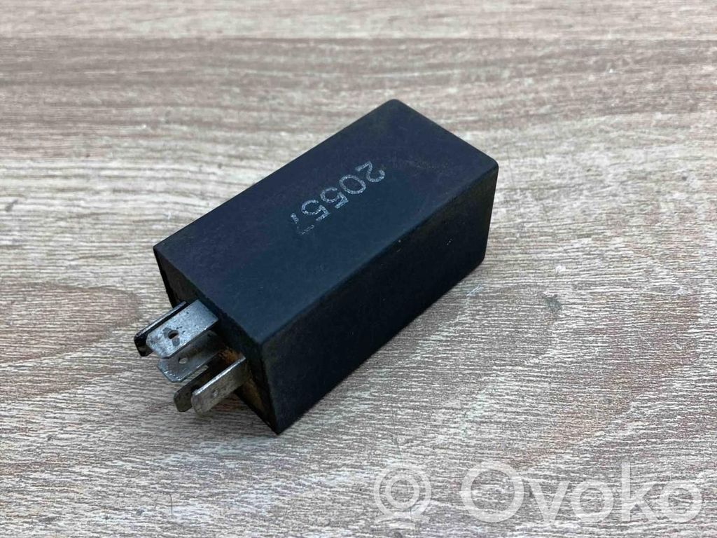 Audi A6 S6 C5 4B Muu rele 