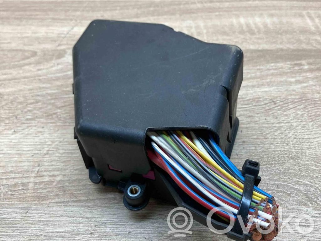 Audi A4 S4 B6 8E 8H Módulo de fusible 