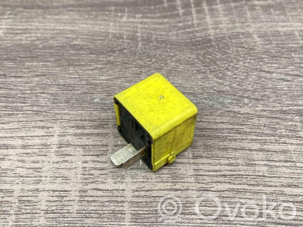 BMW 3 E36 Other relay 