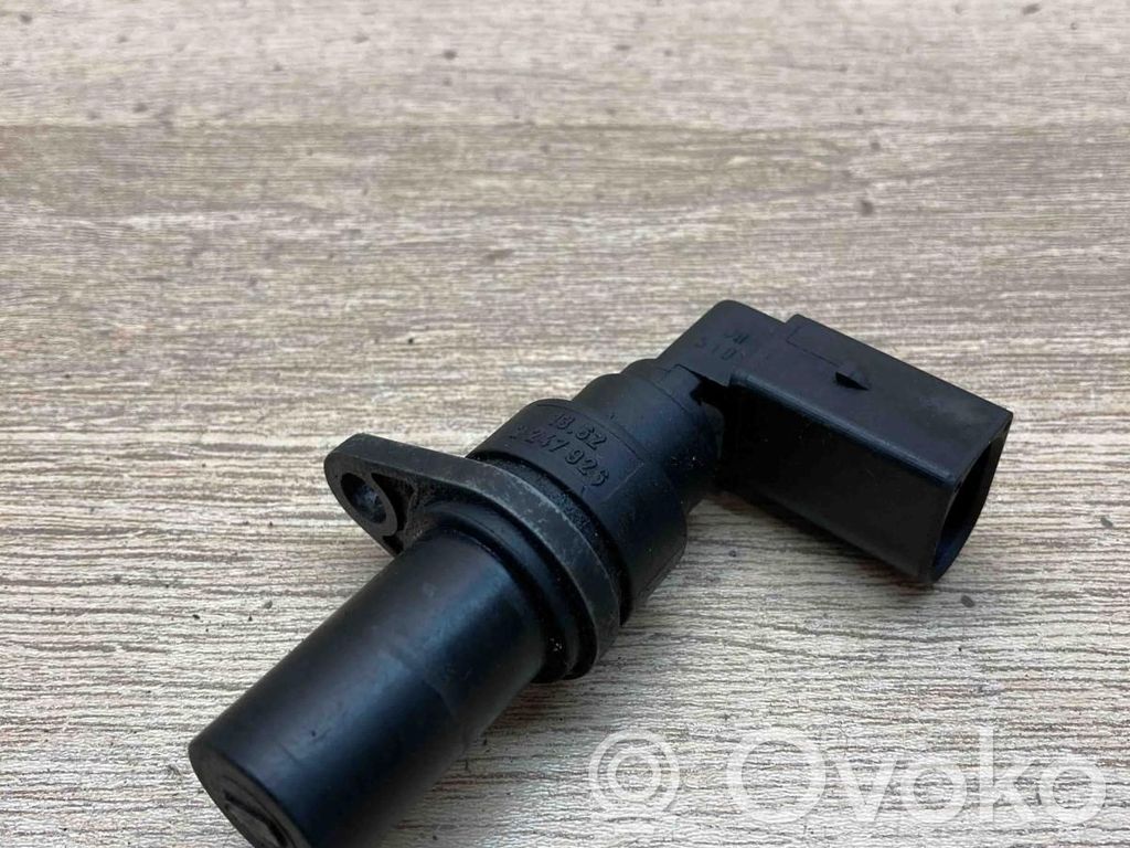BMW 5 E39 Crankshaft position sensor 