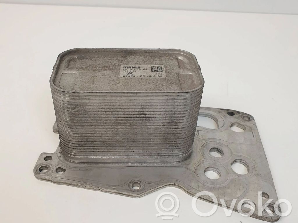 BMW 5 F10 F11 Öljynsuodattimen kannake 