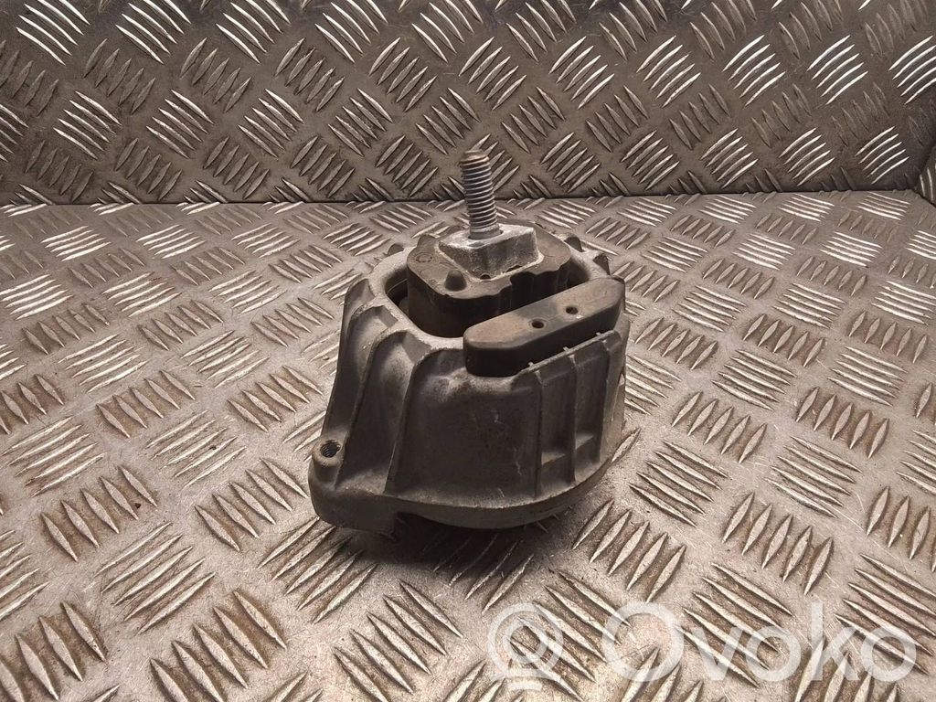 BMW X1 E84 Engine mount bracket 