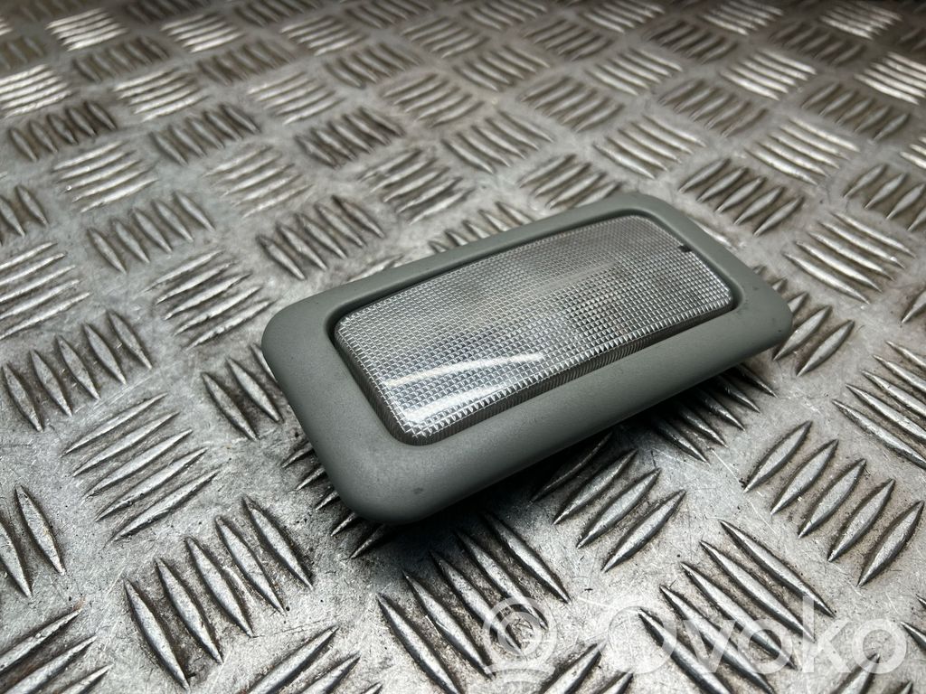 Opel Vivaro Luz del asiento trasero 