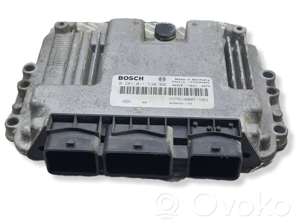 Opel Vivaro Engine control unit/module 