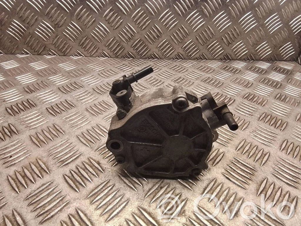 Peugeot 308 Vacuum pump 