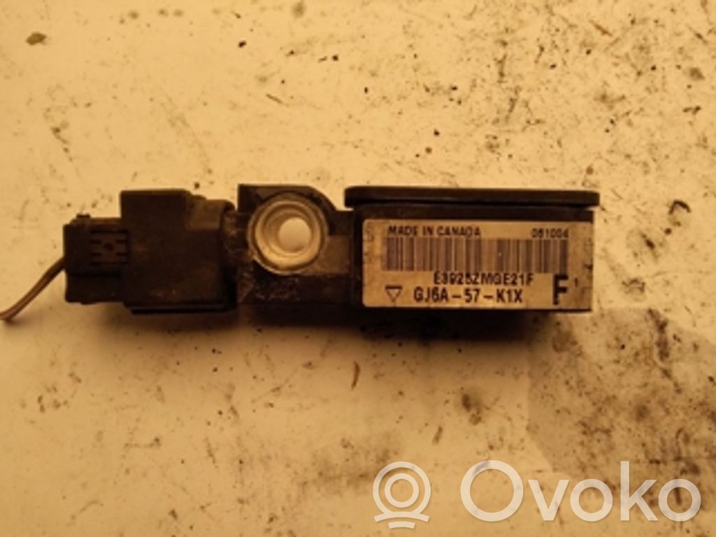 Mazda 6 Airbagsensor Crashsensor Drucksensor 
